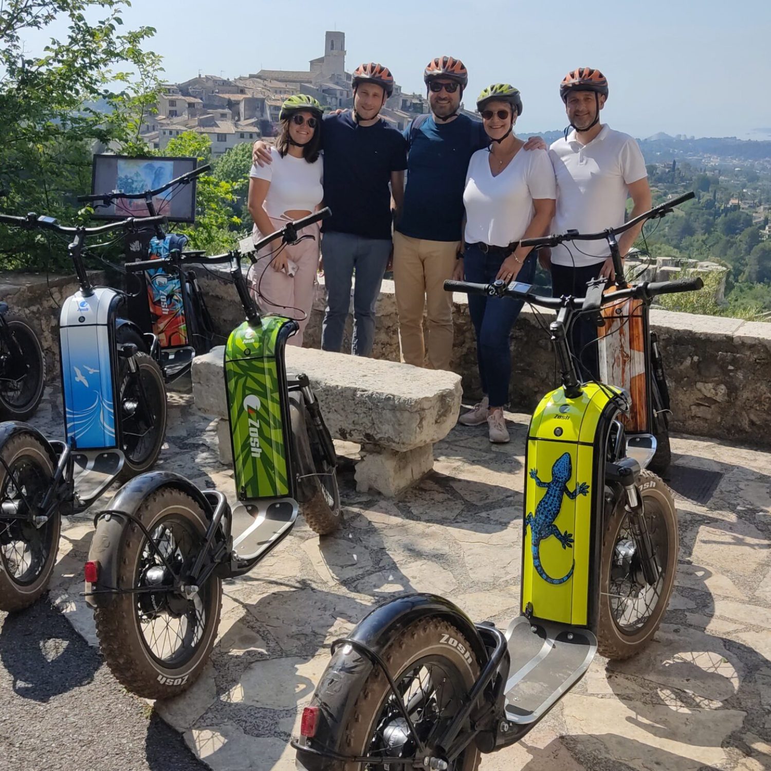 IMG_20230524_103825-1 Clients ravis lors d'une balade nature en trottinette électrique à Saint Paul de Vence